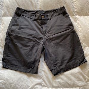 Lulu Commission Shorts 9 Size 32